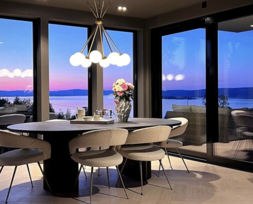 drømmehus blir virkelighet - bilde av en spisestue med fin utsikt over vann og solnedgang